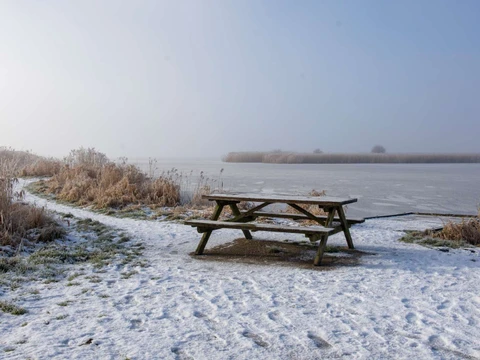 Bænk ved Vilsted Sø