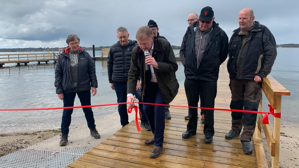 Indvielse af ny badebro i Hvalpsund