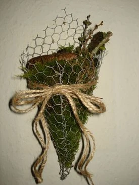 Billede af kræmmerhus af hønsetråd