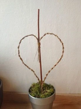 Billede af julehjertet flettet i pil