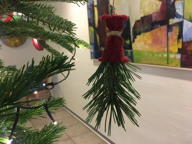Billede af Fyrnisse på juletræ