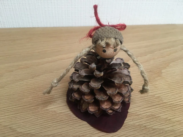 Billede af koglenisse