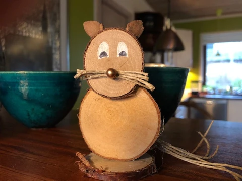 Mus lavet af træskiver