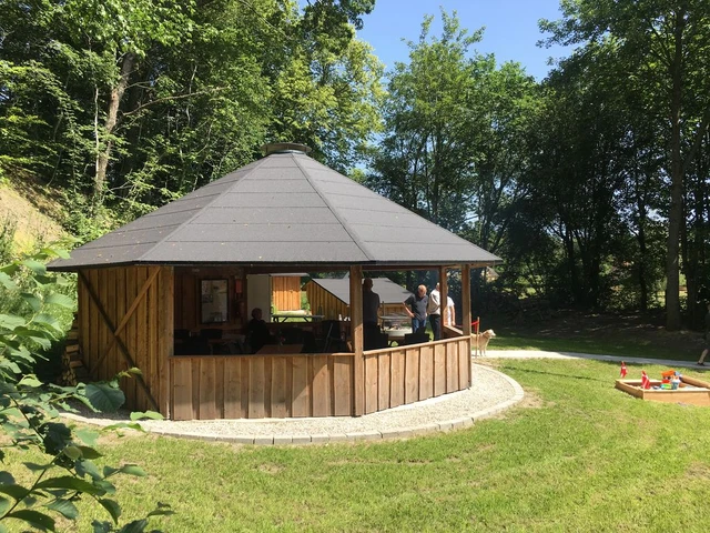 Billede af Bålhytten ved Naturrummet i Alstrup