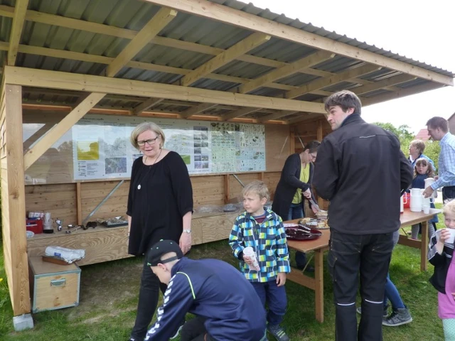 Billede af Naturrummet i Vognsild, hvor der er informationsplakater sat op om området