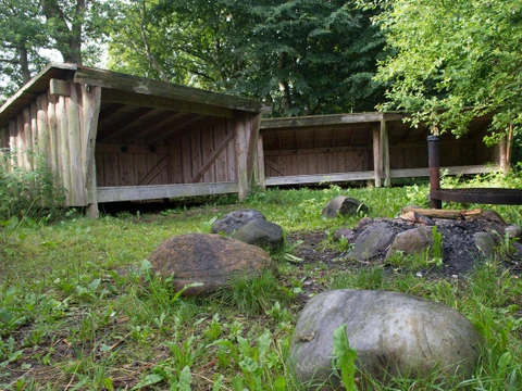 Shelters ved Lerkenfeldt Å