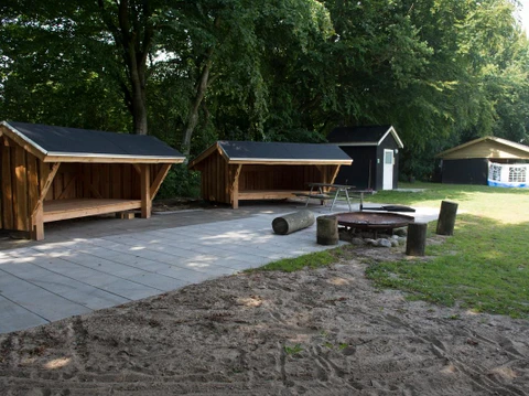 Shelters tæt på Skivum Krat i Vesthimmerland